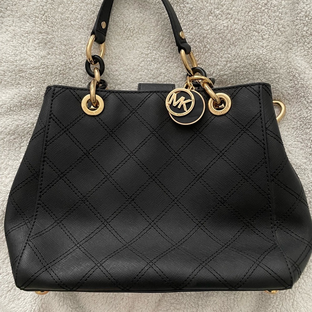 Michael Kors handbag black and gold